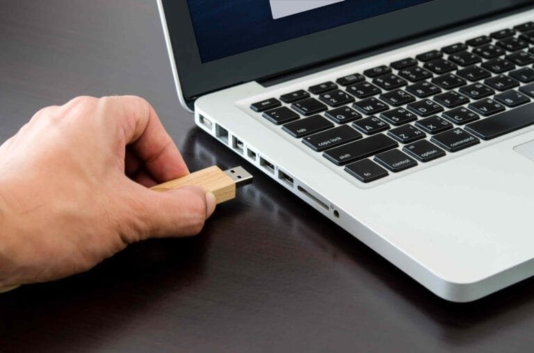 Làm thế nào để format ổ đĩa USB trên máy Mac?
