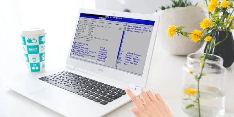 Cách khởi động vào UEFI / BIOS trên Windows 11