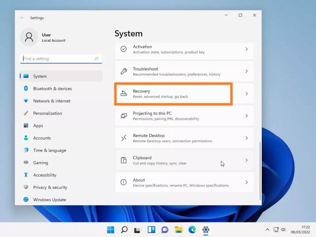 Cách khởi động vào UEFI / BIOS trên Windows 11 - 4